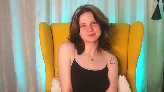 LatinaHuguenin online show from 03-08-26, 07:06