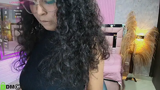 Snapshot of griselle_rousse chatting on 02-23-26, 07:44 griselle rousse online show from 02-23-26, 07:44