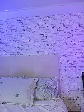 Snapshot of April_Kay chatting on 11-27-25, 03:41 April Kay online show from 11-27-25, 03:41