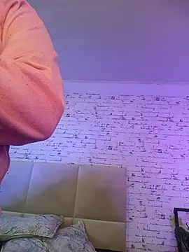 Snapshot of April_Kay chatting on 11-29-25, 03:31 April Kay online show from 11-29-25, 03:31