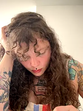 Snapshot of antonellastonne chatting on 11-10-25, 09:03 antonellastonne online show from 11-10-25, 09:03