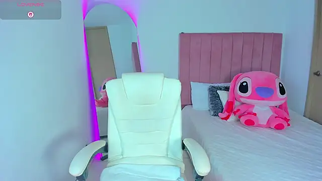 Janettcruz online show from 01-10-26, 07:59