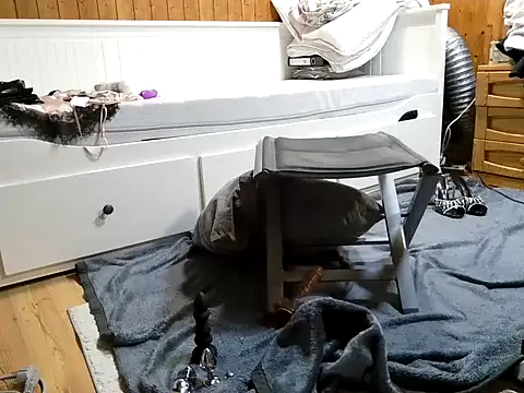 AgnesCross39 online show from 03-08-26, 02:04