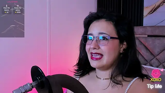 Lalalemoonds online show from 05-17-26, 12:45