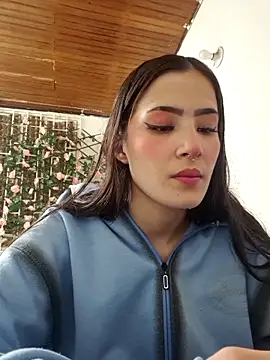 Snapshot of Celeste_Moretti chatting on 11-12-25, 02:06 Celeste Moretti online show from 11-12-25, 02:06