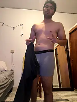 Snapshot of Leoncitooo987 chatting on 12-03-25, 11:58 Leoncitooo987 online show from 12-03-25, 11:58