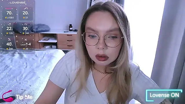 PolinaXXXXJones online show from 03-10-26, 09:25