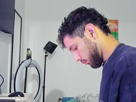 MoneySexMcm online show from 11-05-25, 02:33