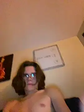 Snapshot of XxAdenxX chatting on 05-15-26, 02:51 XxAdenxX online show from 05-15-26, 02:51