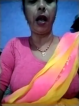 Snapshot of Hami705 chatting on 11-14-25, 02:43 Hami705 online show from 11-14-25, 02:43