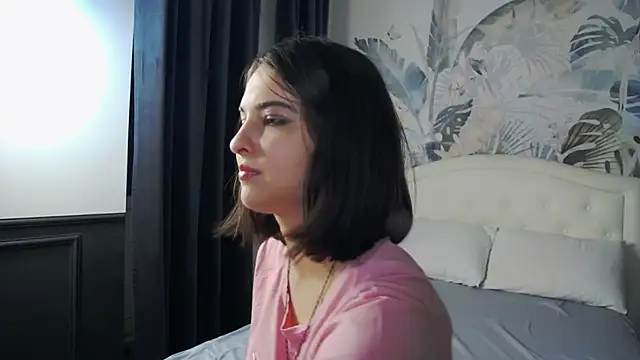 Snapshot of Ruby_de_Cherry chatting on 11-06-25, 08:04 Ruby de Cherry online show from 11-06-25, 08:04