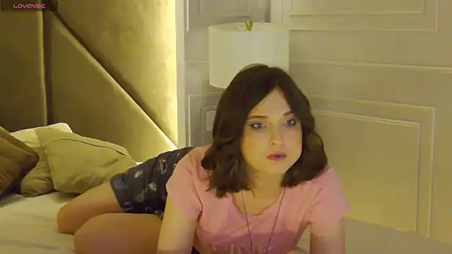 Snapshot of Ruby_de_Cherry chatting on 11-11-25, 06:35 Ruby de Cherry online show from 11-11-25, 06:35