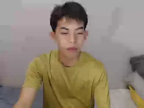 Urhotsilverboy online show from 07-22-26, 07:00