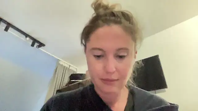 Ameli8 online show from 04-25-26, 06:05