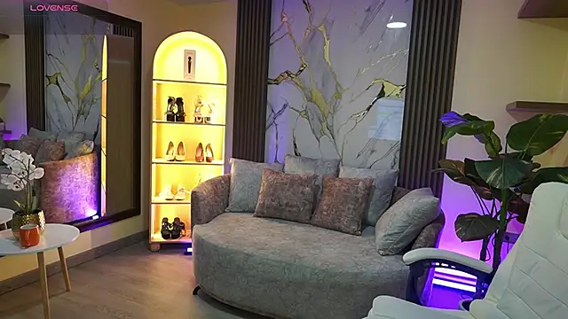 TessaaFox online show from 02-20-26, 11:43