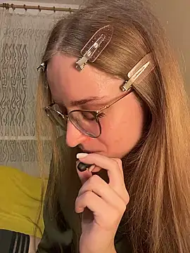 EveLunny online show from 01-13-26, 01:00