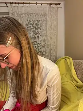 EveLunny online show from 01-16-26, 12:47