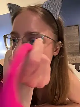 EveLunny online show from 04-15-26, 02:18