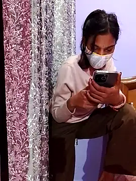 Snapshot of Student12th chatting on 11-15-25, 04:25 Student12th online show from 11-15-25, 04:25