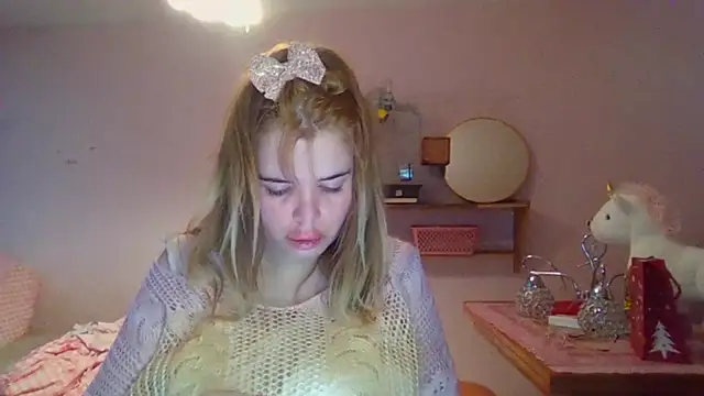 HornyElena online show from 12-21-25, 02:46