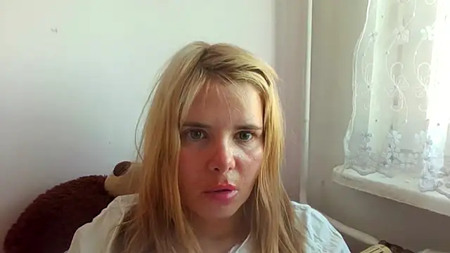 HornyElena online show from 04-09-26, 04:23