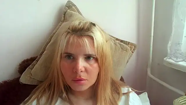 HornyElena online show from 04-10-26, 01:16