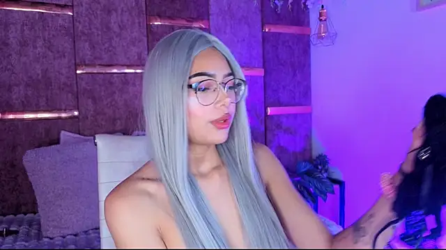 Snapshot of _ViolletteNoir_ chatting on 11-20-25, 08:08 ViolletteNoir online show from 11-20-25, 08:08