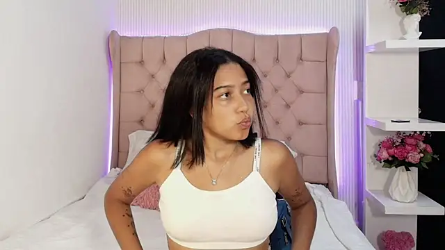 cheerry moon online show from 11-18-25, 09:08