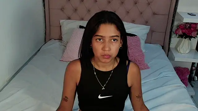 cheerry moon online show from 12-17-25, 09:54