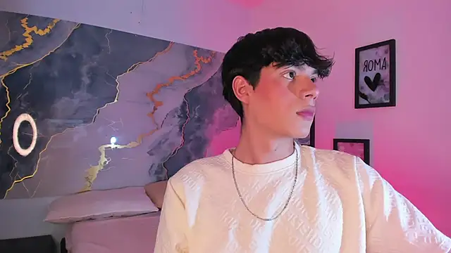 Snapshot of Isaac_Kurtt chatting on 11-22-25, 08:19 Isaac Kurtt online show from 11-22-25, 08:19