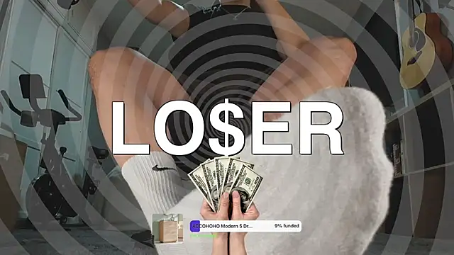 Snapshot of cashmastergrey chatting on 11-12-25, 06:25 cashmastergrey online show from 11-12-25, 06:25