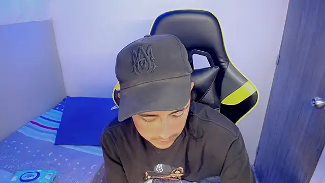 Tatann 18 online show from 03-06-26, 10:06