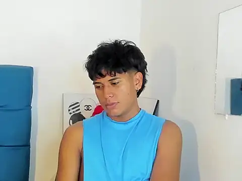 Valentino Lane online show from 02-03-26, 05:49