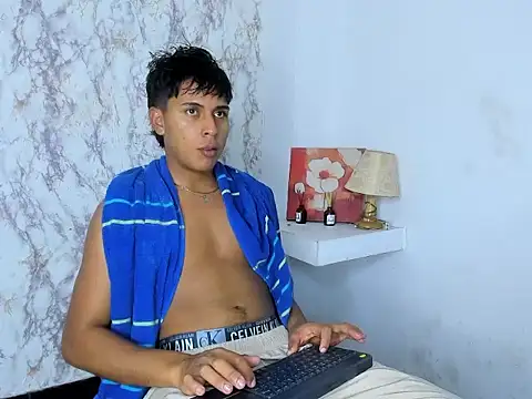 Valentino Lane online show from 02-25-26, 02:10