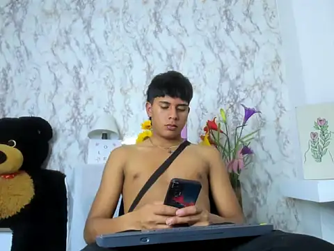 Valentino Lane online show from 03-02-26, 02:03