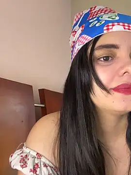 Snapshot of candicewest_ chatting on 11-24-25, 03:12 candicewest online show from 11-24-25, 03:12