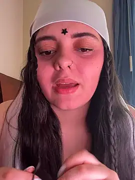 candicewest  online show from 02-25-26, 05:11