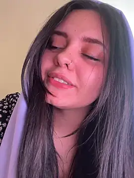 candicewest  online show from 03-10-26, 04:34