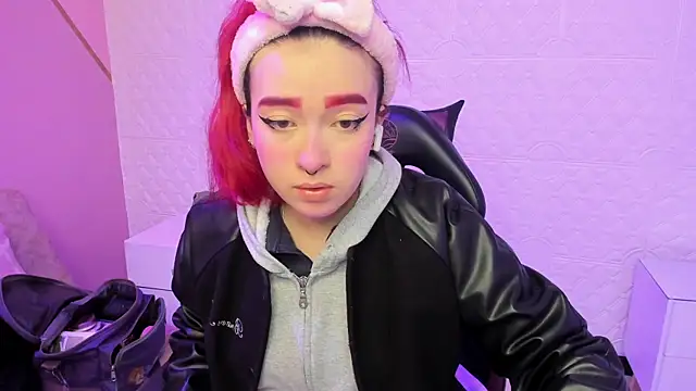 Dakkotta   online show from 11-22-25, 02:49