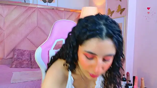 DemiJones  online show from 05-15-26, 04:41