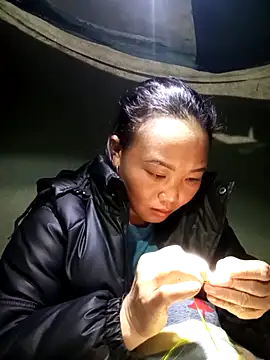 Snapshot of susunini chatting on 11-17-25, 08:20 susunini online show from 11-17-25, 08:20