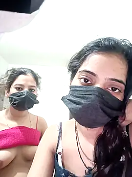 Hot komall online show from 02-10-26, 01:32