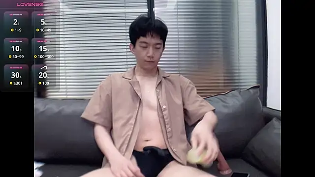 Snapshot of CouplingCry chatting on 01-08-26, 01:46 CouplingCry online show from 01-08-26, 01:46