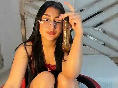 Snapshot of HannaLis chatting on 11-06-25, 09:32 HannaLis online show from 11-06-25, 09:32