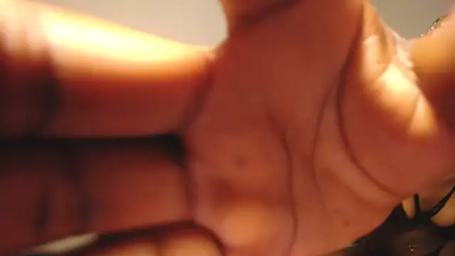 Snapshot of SexySlimMelanin chatting on 12-23-25, 03:37 SexySlimMelanin online show from 12-23-25, 03:37