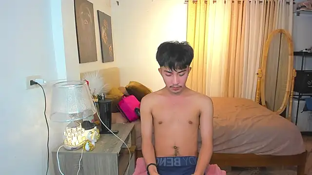 Urloverhardcock online show from 03-06-26, 09:22