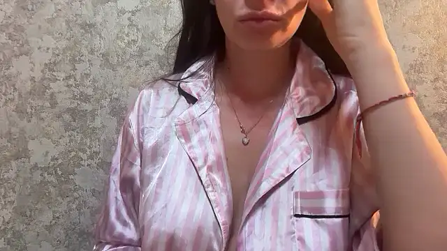 Angelinaa19 online show from 04-02-26, 07:55