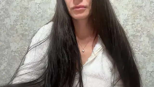 Angelinaa19 online show from 04-15-26, 07:58