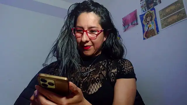 Snapshot of mali-fox99 chatting on 12-16-25, 04:28 mali-fox99 online show from 12-16-25, 04:28