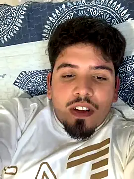 Snapshot of Bbbtro chatting on 11-25-25, 09:26 Bbbtro online show from 11-25-25, 09:26